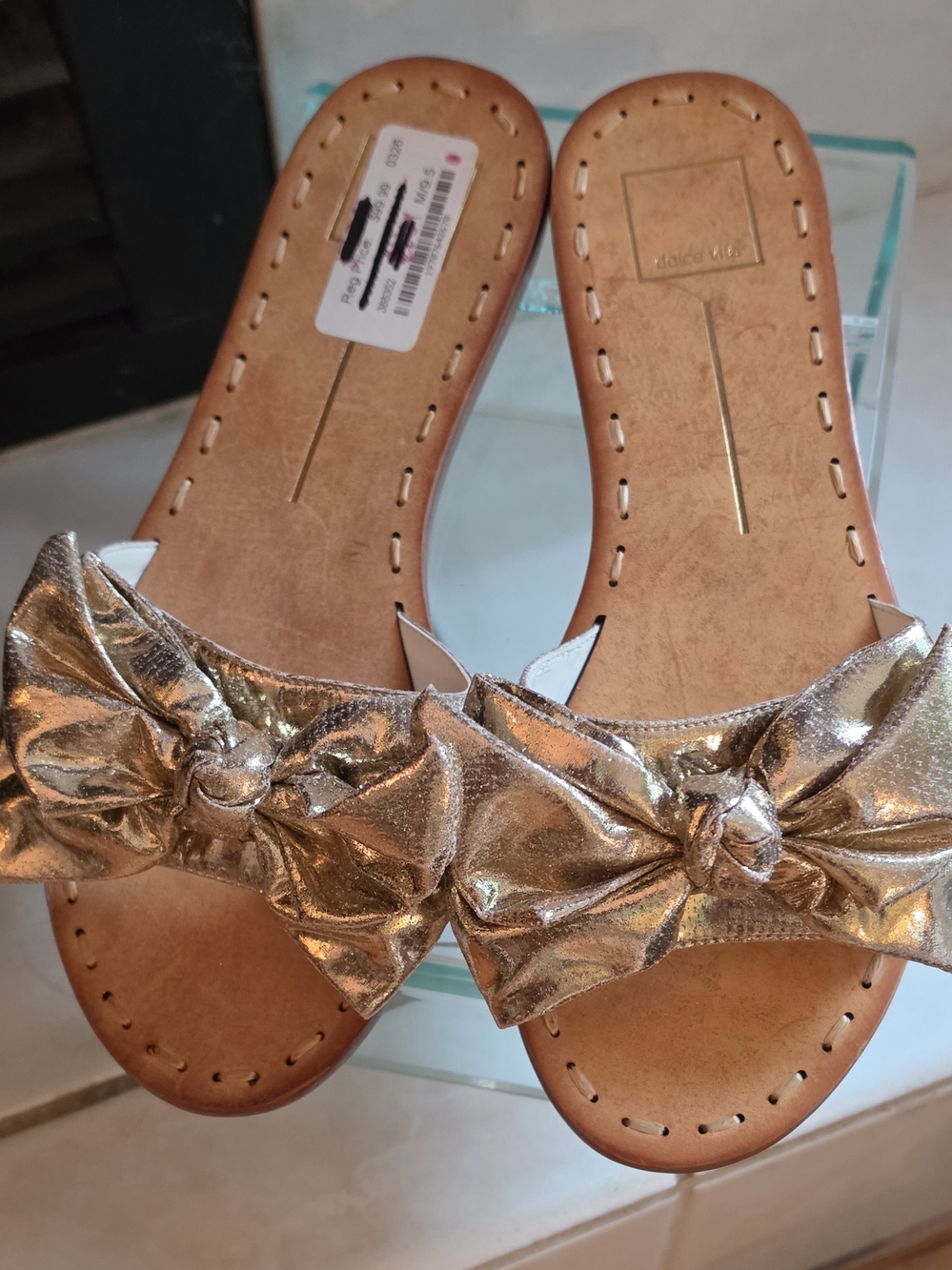 Dolce Vita Darsey Gold Bow Slide Sandals (Size 9.5) – New with Tags!